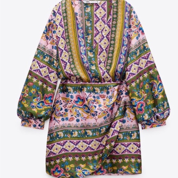 Zara Satin Effect print mini dress Multi color pink/purple/green/gold. Gorgeous! - Picture 6 of 10